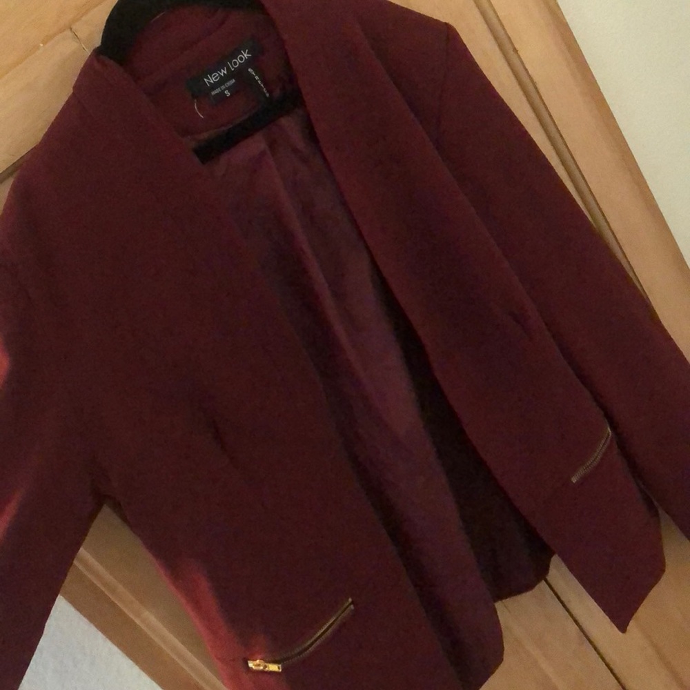 Blazer - Picture 3 of 3